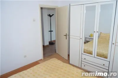 Mobilat si utilat in bloc de caramida, linga Medicina - foto 8