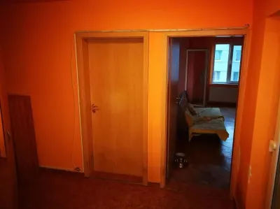 Decomandat cu 2 bai si 2 balcoane, linga Sala Olimpia - foto 24