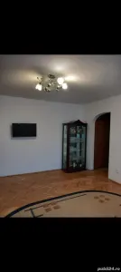 Decomandat cu 2 bai linga Judetean - foto 3
