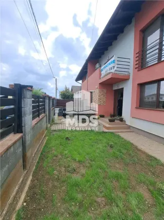 Casă 5 camere Moșnița Veche - poza 2