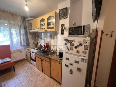 Mobilat si utilat in bloc anvelopat linga Flavia - foto 1