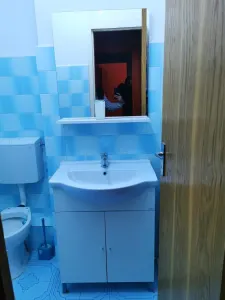 Decomandat cu 2 bai si 2 balcoane - foto 11