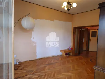 Apartament cu 4 camere cu 2 bai, ultracentral - foto 11
