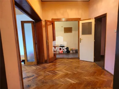 Apartament cu 4 camere cu 2 bai, ultracentral - foto 14