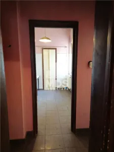 Apartament cu 4 camere cu 2 bai, ultracentral - foto 15