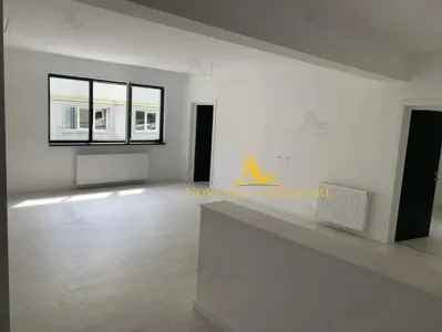 CLADIRE DE BIROURI CU 12 CAMERE DE INCHIRIAT - foto 3