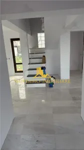 NOVISIMO-IMOBILIARE: VILA IN ZONA ALBERT - foto 1