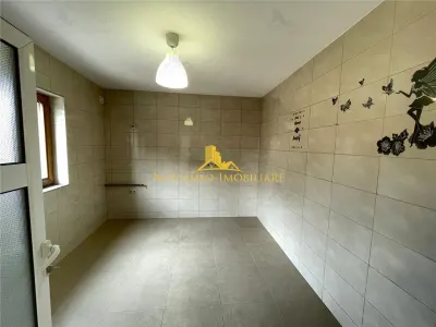 CASA DE INCHIRIAT IN ZONA CENTRALA - foto 6