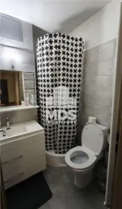 Mobilat si utilat la etajul 2 cu garaj inclus linga Shopping City - foto 4