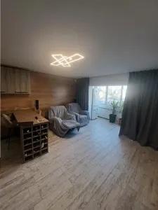 Etaj 1 cu 2 dormitoare și 2 balcoane, mobilat și utilat - foto 3
