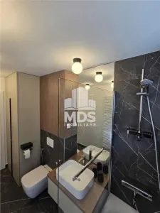 Mobilat si utilat modern, linga McDonald s - foto 2