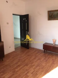 NOVISIMO-IMOBILIARE: APARTAMENT DE INCHIRIAT CU 2 CAMERE , ZONA ULTRACENTRAL - foto 2