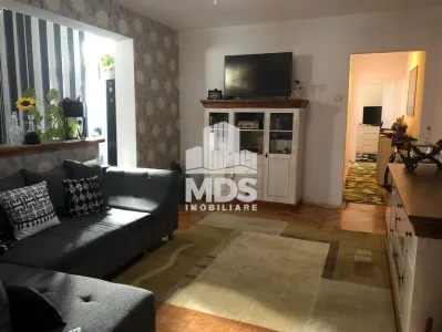 Apartament 3 camere, etaj intermediar, Torontalului - foto 1