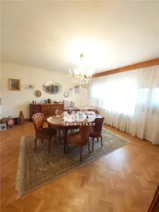 4 CAMERE, ETAJ 2, GARAJ CENTRU! - foto 1
