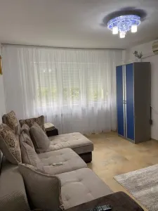 Mobilat si utilat complet linga Casa Tineretului - foto 6