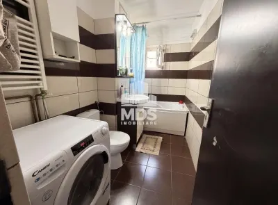 Mobilat si utilat la etajul 3 linga Generala 30 - foto 1