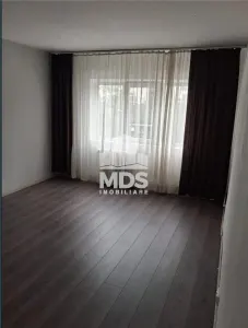 Decomandat cu 2 bai la etajul 2 linga Casa de Pensii - foto 2