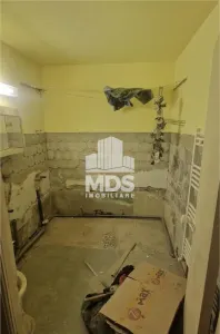 Decomandat la etajul 2 cu centrala linga Padurice - foto 4
