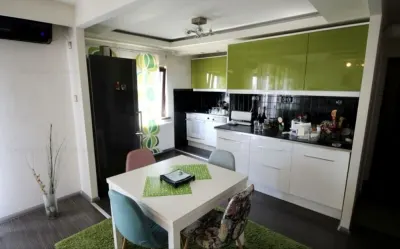 Decomandat cu 2 băi și 2 balcoane, renovat modern - foto 9