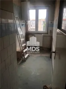 Apartament cu 3 camere cu centrala propie linga Piata Doinei - foto 1