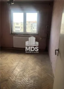 Apartament cu 3 camere cu centrala propie linga Piata Doinei - foto 4