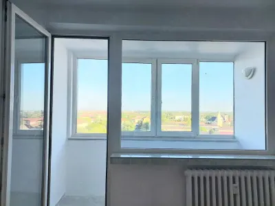 Decomandat, model mare in bloc anvelopat, etaj intermediar - foto 9
