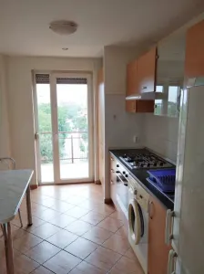 Etaj intermediar in bloc nou cu 2 bai, 80 mp - foto 3