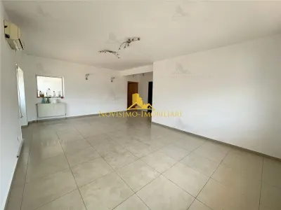 NOVISIMO-IMOBILIARE: VILA  IN ZONA CENTRALA - foto 12