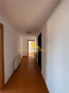 NOVISIMO-IMOBILIARE: VILA  IN ZONA CENTRALA - foto 18