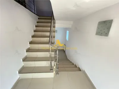 NOVISIMO-IMOBILIARE: VILA  IN ZONA CENTRALA - foto 24