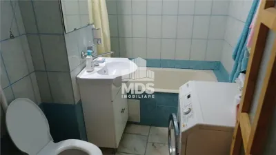 Decomandat cu 2 bai, 3 balcoane la etajul 2 cu garaj sub bloc - foto 5