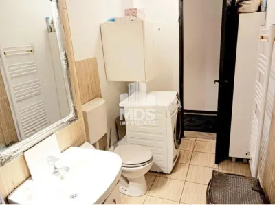 Decomandat cu 2 băi in bloc anvelopat aproape de piață 700 - foto 4