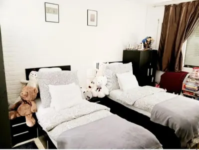 Decomandat cu 2 băi in bloc anvelopat aproape de piață 700 - foto 5