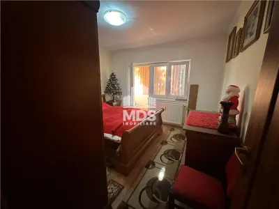 Decomandat cu 2 bai si 2 balcoane cu garaj sub bloc - foto 4