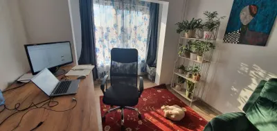 Mobilat si utilat la etajul 2 in Soarelui - foto 11