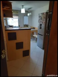 Decomandat cu 2 bai si 3 balcoane linga Piata Verde - foto 1