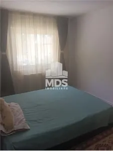 Decomandat cu 2 bai la parter inalt cu balcon - foto 1