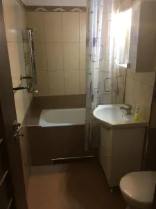 Decomandat cu centrala propie linga Piata Verde - foto 1