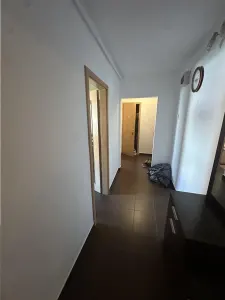 Etaj 3 cu 2 bai si 2 balcoane linga Piata Verde - foto 8