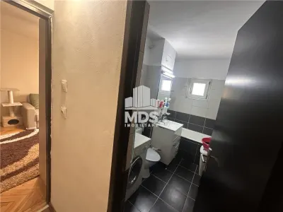 Etaj 2 cu 2 bai in bloc izolat, aproape de Mall - foto 2
