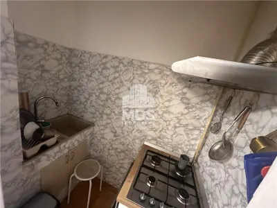 Etaj 2 cu 2 bai in bloc izolat, aproape de Mall - foto 8
