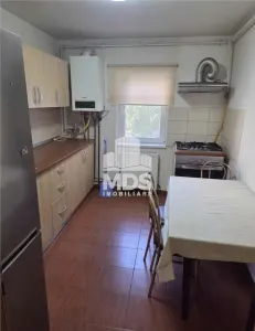 2 camere etaj 1 cu centrala propie linga parc - foto 6