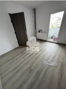 Amenajat complet la etajul 3 linga Judetean - foto 1