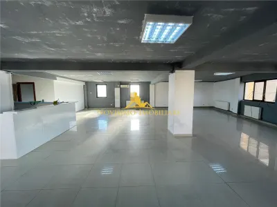 NOVISIMO-IMOBILIARE: SPATIU COMERCIAL  ULTRACENTRAL - foto 2