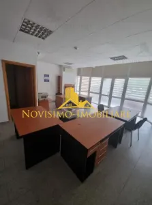 NOVISIMO-IMOBILIARE: SPATIU COMERCIAL DE INCHIRIAT ,  IN ZONA CENTRALA - foto 3