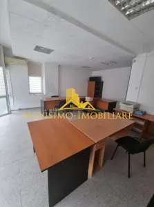 NOVISIMO-IMOBILIARE: SPATIU COMERCIAL DE INCHIRIAT ,  IN ZONA CENTRALA - foto 4