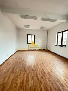 NOVISIMO-IMOBILIARE: BIROURI DE INCHIRIAT ULTRACENTRAL,  INCEPAND DE LA 15 MP - foto 5
