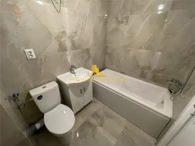APARTAMENT CU 3 CAMERE IN ZONA SEMICENTRALA - foto 15