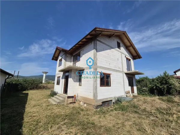 Casă 5 camere Alba Iulia - poza 1