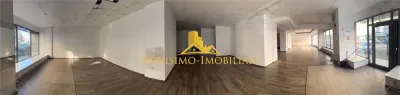 SPATIU COMERCIAL DE INCHIRIAT ULTRACENTRAL - foto 2